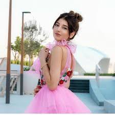نارين بيوتى Girls Dp Stylish Dubai Fashionista Girl
