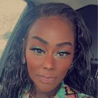 Kizzy Jackson's Instagram, Twitter & Facebook