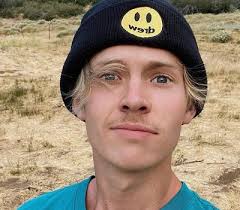 Tanner Fox Wiki, Age, Height, Weight, Girlfriend, Bio & More