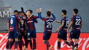 El segundo es para los familiares, amigos, hinchas que nos acompañaron haga 30° de calor o tormentas. La Liga News Roger Stuns Ten Man Real As Levante Put Big Dent In Madrid S Title Hopes Eurosport