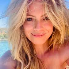 Carl Ayres (@CarlJustinAyres)