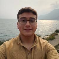 100+ perfiles de «Longo»