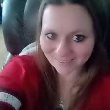 Easy Cool Whip Candy 🍬❄️ Ingredients: 1 container (8 oz) of Cool Whip,  thawed 1 small box (3.4 oz) of instant pudding mix (choose your favorite  flavor) 1 cup powdered sugar 1