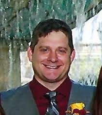 Toby Wade's Instagram, Twitter & Facebook