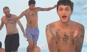 Discover more posts about anwar hadid tattoos. Anwar Hadid Enjoys Maskless Beach Day With Friends In Mexico Amid Global Covid 19 Pandemic Daily Mail Online
