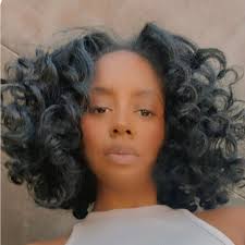 Nery Burgos's Instagram, Twitter & Facebook