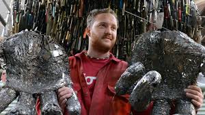 Check out amazing knivesout artwork on deviantart. Kinves Out Sculpture Knife Angel Sculpture Installed At Coventry Cathedral Bbc News Knife Angel Made Out Of 100 000 Weapons