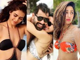Swimming pool rescue from drowning underwater with cpr. Best Travel Pics Of 2019 Shabir Kanchi Karishma Tanna Hina Khan Top The List The Times Of India