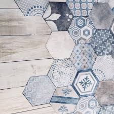 Inspiration Je Suis Fan De Ce Melange Bi Matiere Dans Ma Future Maison Autour De Mon Ilot Central J Y Integ In 2020 Leftover Tile Flooring Kitchen Flooring