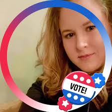 MAGA is big mad that Kylie Kelce has unseated Joe Rogan for the top podcast  and her political views “aggressively lean” left. 🍿