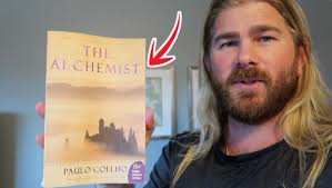 Amazon.com: The Alchemist: 9780061122415: Paulo Coelho, Alan R. Clarke:  Books