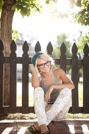 How To Photograph High School Seniors By Mario Masitti Senior Photos Girls Senior Photography Inspiration Senior Girl Photography