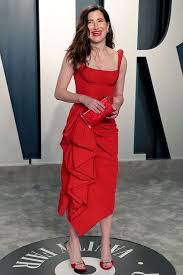 Kathryn Hahn Red Ruffled Cocktail Dress 2020 Vanity Fair Oscar Party In 2020 Midi Dress Party Cocktail Dresses With Sleeves Dresses