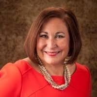 Christina Mcpeak's Instagram, Twitter & Facebook