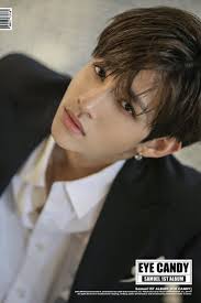 Helenahh (@HuongChu13)