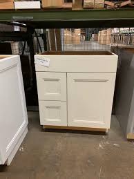 Get a free kitchen design at our stores or from the comfort of your home. Single Cabinet Overstock Scratch Dent Modern Kitchens