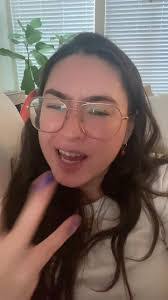 Veronica Roe's Instagram, Twitter & Facebook