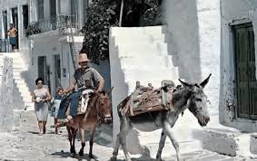 Η ντίνα σαμψούνη, τομεάρης υγείας του δήμου μυκόνου δήλωσε στο protothema.gr: Syllektiko 35 Fwtografies Ths Mykonoy Apo Ta 60s 70s Poy Den Perimenes Na Deis Pics