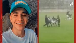 Infelizmente ele não conseguiu reagir', diz jogador que viu raio atingindo  atleta em jogo de futebol no PR