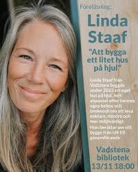 På måndag kommer Linda Staaf till oss och föreläser! Välkomna! #lindastaaf  #tinyhouse #vadstenabibliotek #bibliotek