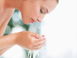 If you do choose to wash other items with sheets, make sure they are lightweight and similar. 3 Benefits Of Washing Face With Cold Water Times Of India