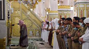 تحتاج هذه المقالة إلى الاستشهاد بمصادر إضافية لتحسين وثوقيتها. Ø¥Ù‚Ø§Ù…Ø© Ø£ÙˆÙ„ ØµÙ„Ø§Ø© ØªØ±Ø§ÙˆÙŠØ­ ÙÙŠ Ø£ÙˆÙ„ Ù„ÙŠÙ„Ø© Ù„Ø´Ù‡Ø± Ø±Ù…Ø¶Ø§Ù† Ø§Ù„Ù…Ø¨Ø§Ø±Ùƒ Ø¨Ø§Ù„Ù…Ø³Ø¬Ø¯ Ø§Ù„Ù†Ø¨ÙˆÙŠ Ø¹Ø§Ù„Ù… ÙˆØ§Ø­Ø¯ Ø§Ù„Ø¹Ø±Ø¨ Ø§Ù„Ø¨ÙŠØ§Ù†
