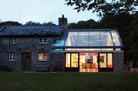 Construire un toit en verre. Agrandir Votre Maison Extension En Bois Vitree Ou Surelevation De Toit