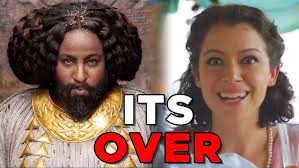 Alex Damon of Star Wars Explained Dressed Up as Slave Leia Again!