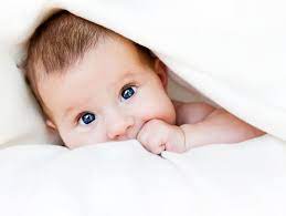 Dieser ratgeber erklärt es ihnen! Augenfarbe Beim Baby Farbe Berechnen Sind Alle Babys Blauaugig 9monate De