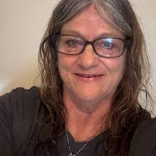 What Bible study groups are available in Lakeland, Florida?