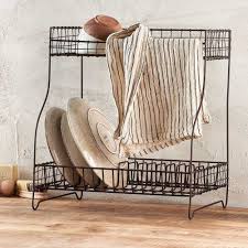 Untuk mewujudkan model rak piring dari besi hollow yang anda inginkan salah satu langkah awal adalah mendekorasi model rak yang tepat sesuai kebutuhan anda dan gaya yang anda inginkan. 11 Desain Rak Piring Keren Yang Cocok Untuk Dapur Kecil