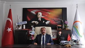 Veteriner dairesi, nisan ayının son cumartesi günü kutlanan dünya veteriner hekimler günü nedeniyle bir mesaj yayınladı. Il Mudurumuzun 29 Nisan Dunya Veteriner Hekimler Gunu Mesaji