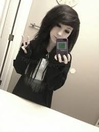 Black hair is the original color of the emo lifestyle. Pin By Marissa Narvaez On Beautiful Hair Emo Scene Hair Scene Hair Emo Hair
