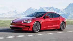 The 2021 tesla model s comes loaded with a long list of features, wrapped inside a very minimalistic and modern interior layout. Tesla Model S Facelift Mit Vollig Neuem Cockpit Und Plaid Modell