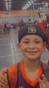 Viene mi gente estos niños compiten por ganar una bola Peak, ayúdalos  regalando un like bajo la foto del mejor estilo en su cabello.  #elchallenge2024 Vamos a extender las votaciones hasta hoy