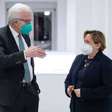 Auf dem zweiten platz folgte bei dem urnengang am sonntag laut vorläufigem amtlichem endergebnis die cdu um spitzenkandidatin susanne eisenmann mit einem historischen tief von 24,1 %. Schuloffnungen In Bw Kretschmann Weist Eisenmann Offentlich Zurecht Stuttgart