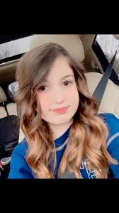 Bella’s new hair!! So cute!! 🩷🩵🤍