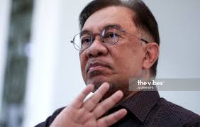 Selamat pagi.harap korang semua xlupakan keron laa.hehehe.lama dh keron xon.sebab bz kerjaa. Court Sets July 28 To Hear Anwar S Appeal Over Royal Pardon Challenge Malaysia The Vibes