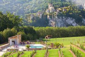 A complete day by day itinerary based on your preferences. Hotel Le Saint Cirq