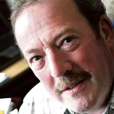 Llanfarian councillor to retire after three decades