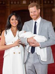 The sussexes have finally revealed their 2020 christmas greeting, and the card couldn't be sweeter.the holiday message, which includes an illustration of harry, meghan, archie, and two pups in. Prince Harry Meghan Markle Archie S Christmas Card 2020 See Photo Hollywood Life