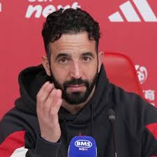 Sometimes the pressure [of playing for Man United] is too big" 😳 Ruben  Amorim