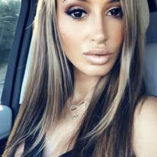 Whitney Hunt's Instagram, Twitter & Facebook