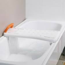 Oltre al maniglione bagno per disabili è molto utile anche la maniglia di sicurezza per vasca da bagno, utile all'anziano o al diversamente abile per uscire dalla vasca senza necessità d'aiuto. Sedile Per Vasca Da Bagno Accessori Per Bagno Plastica Resistente Bianco
