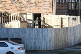 33sv3luyavdorm Explosion in downtown nashville, apparently from parked vehicle on 2nd ave.