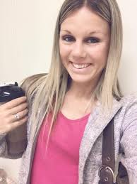 Victoria Moberg's Instagram, Twitter & Facebook