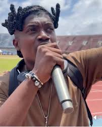 VDM best friend Koko pee has posted a video of his first stadium  Performances, in an empty stadium.