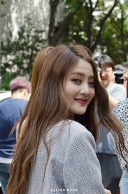Both are part of the producer line along with yuqi minnie is the main vocalist while soyeon is the main rapper. Minnie G Idle Side Profile Gidle G I Dle 2020