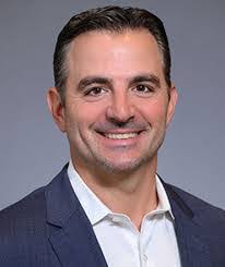 Scott Epstein's Instagram, Twitter & Facebook