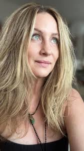 In alignment with this balance point of light and dark may we take a sacred  pause to reflect and ask ourselves…how can we shine our light even brighter  between now and Spring